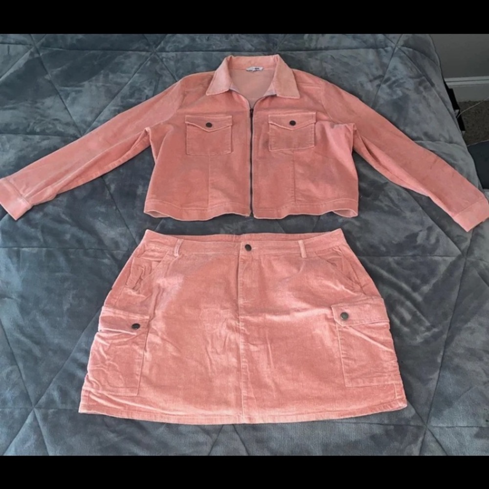 Pink corduroy skirt set